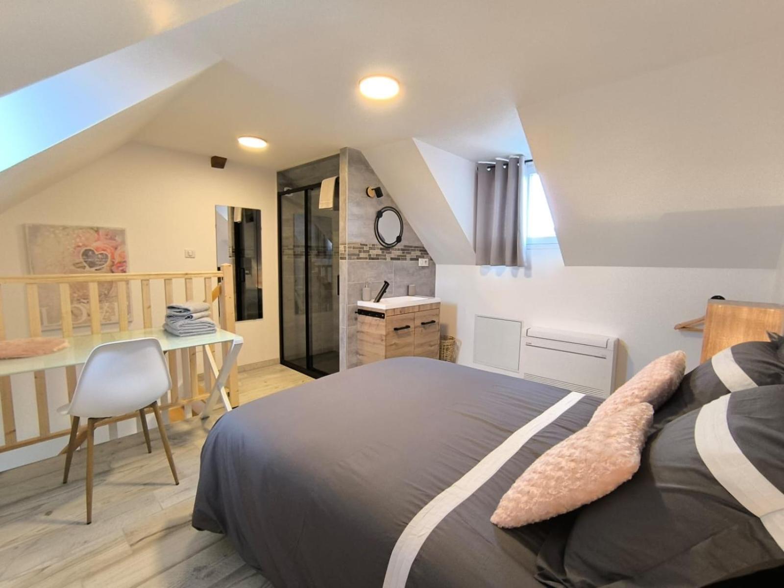 Gite Bonheur Et Charme Spa-Sauna Forfait 2H Inclus キンツアイム エクステリア 写真