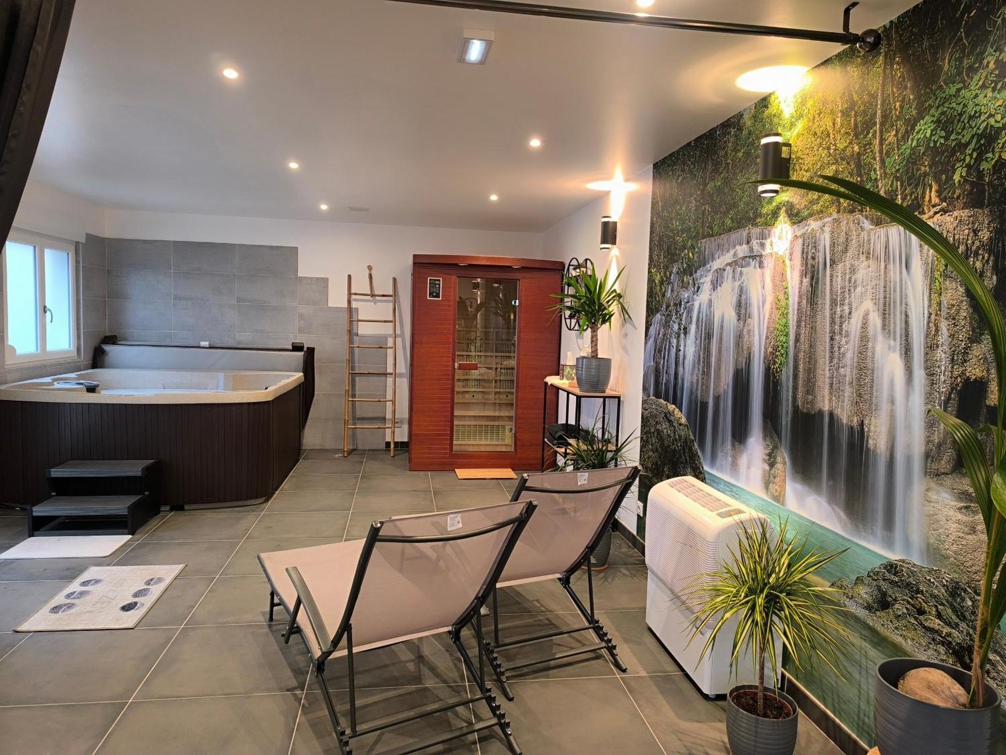 Gite Bonheur Et Charme Spa-Sauna Forfait 2H Inclus キンツアイム エクステリア 写真